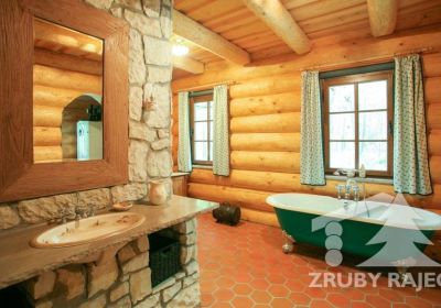 interiery-zrubove-domy-stavby-028